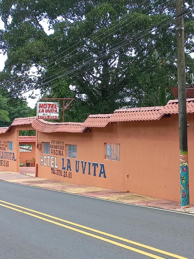 Hotel La Uvita Puerto Limon Exterior photo